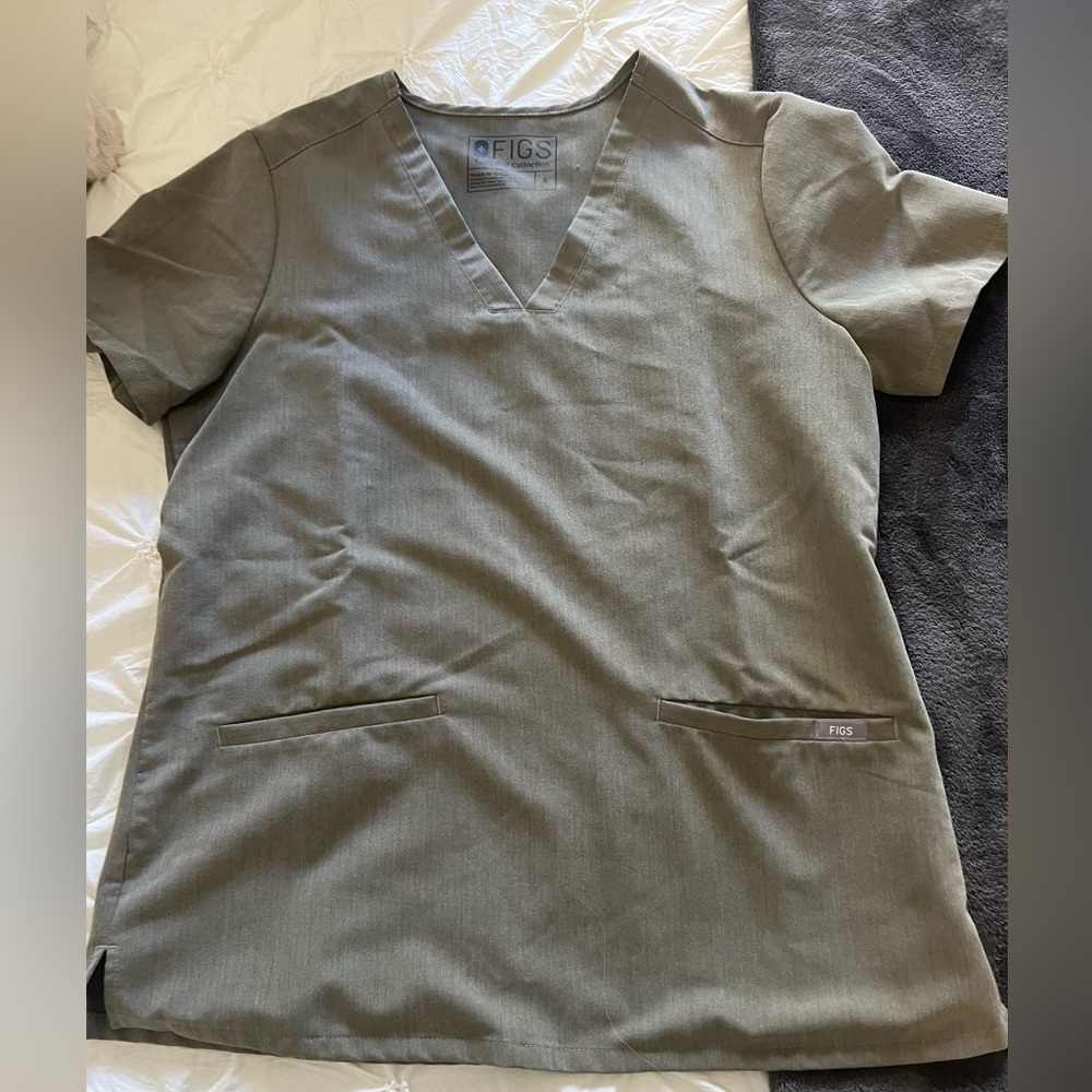 Figs scrubs